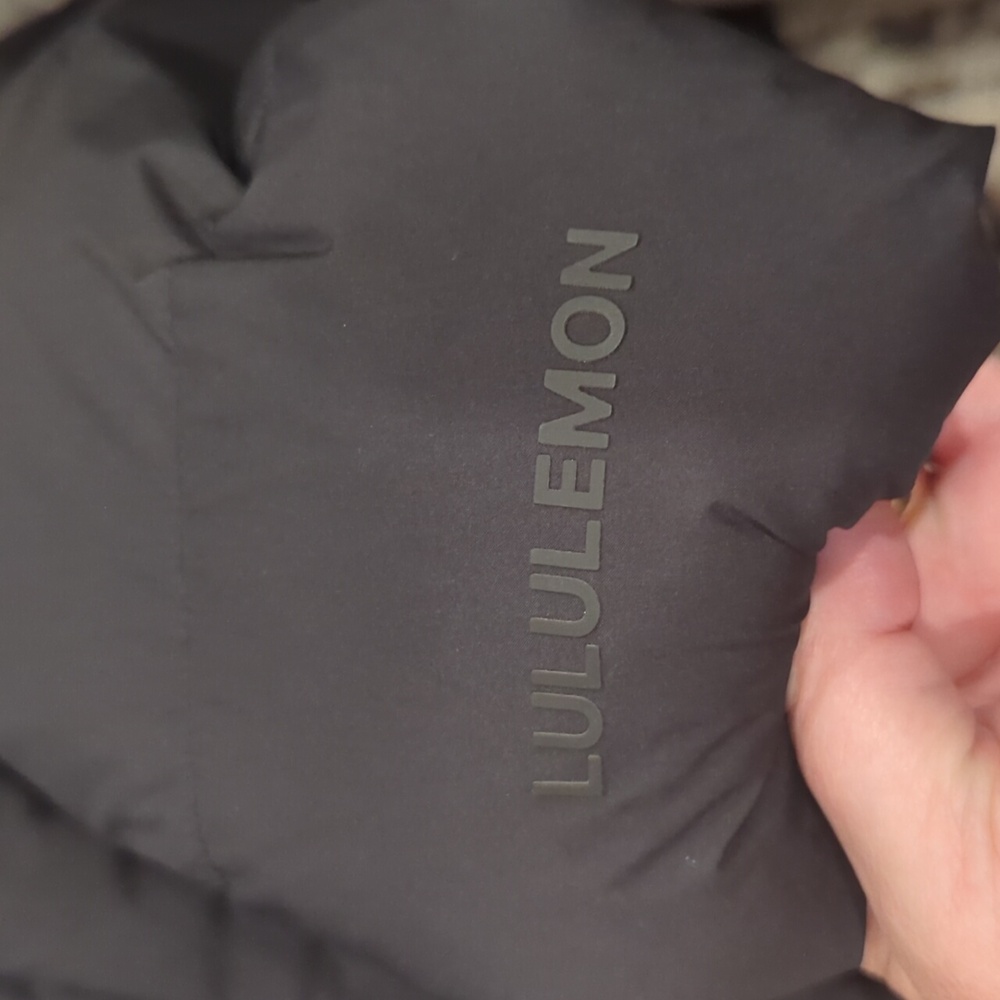 Lululemon Wunder Puff Jacket Black Like New - Picture 11 of 13